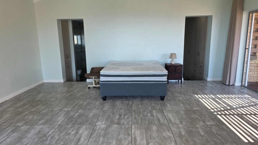 4 Bedroom Property for Sale in Dana Bay Western Cape